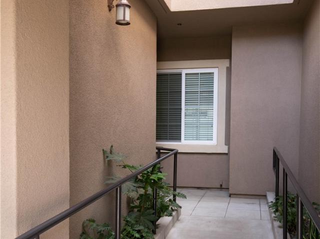 Townhouse for sale in Chatsworth, California