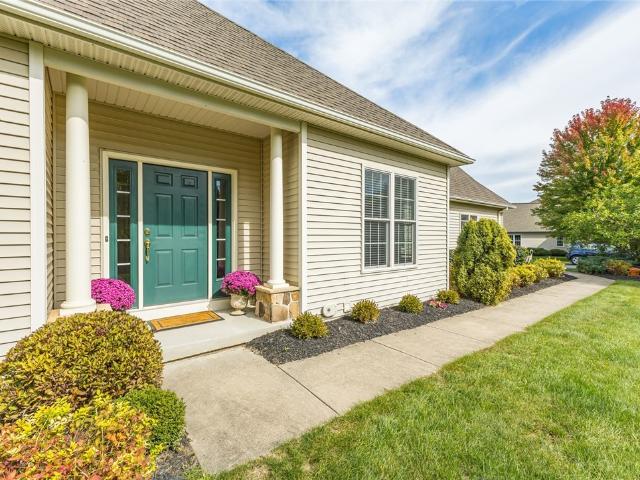 Condo for sale in Town of Victor, Ontario County
