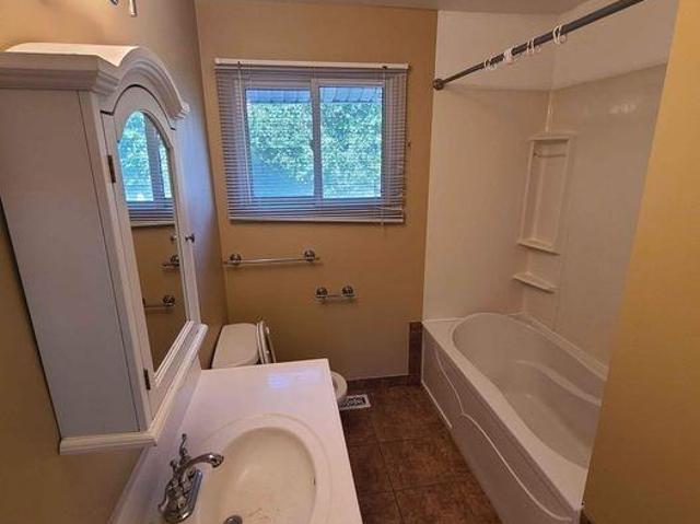 Apartment for rent in Mulhurst Bay, Ontario