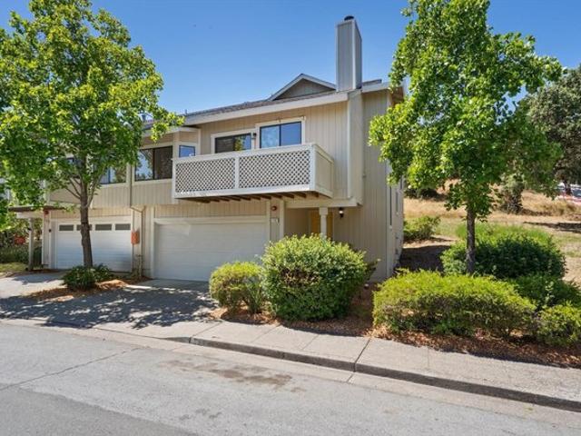 Condo for sale in Novato, California