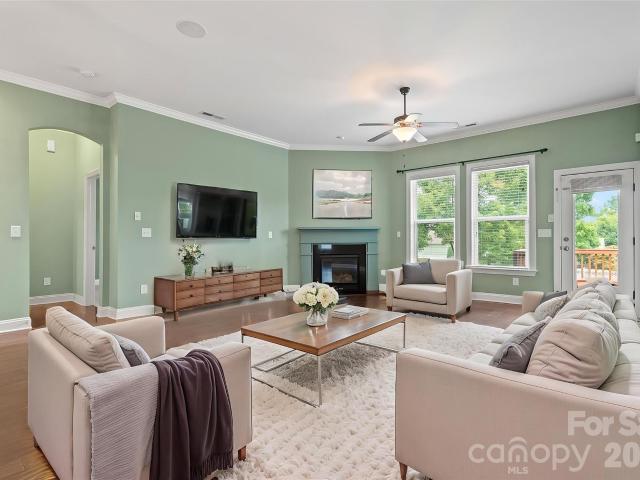 House for sale in Mecklenburg, North Carolina