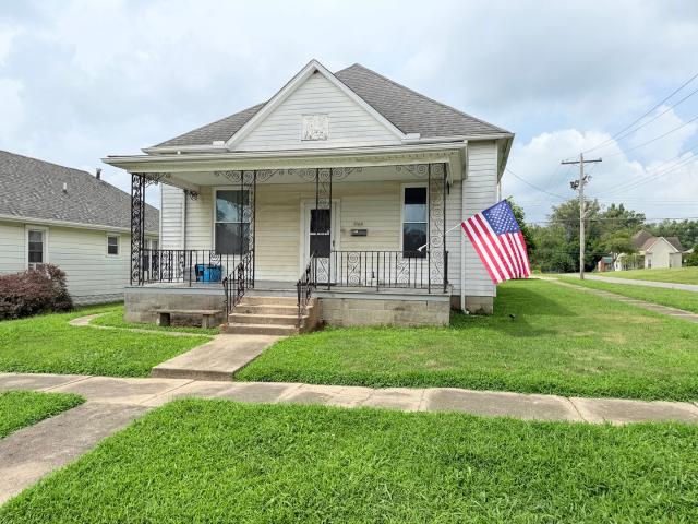 House for sale in Eldorado, Illinois