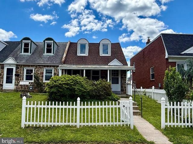 Townhouse for sale in Chester, Pennsylvania