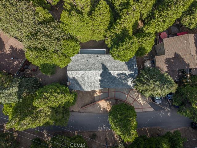 House for sale in Cedarpines Park, California