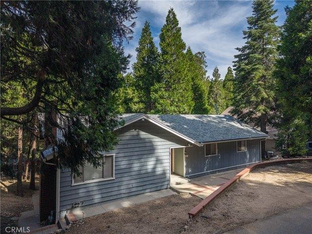 House for sale in Cedarpines Park, California