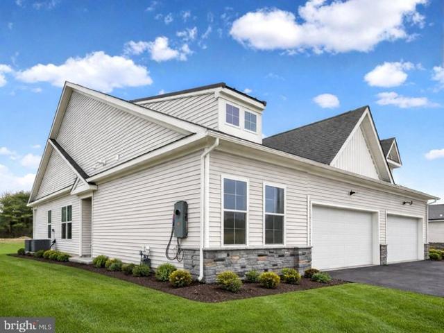 Townhouse for sale in Delaware