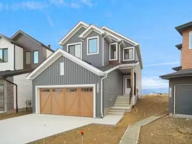House for sale in Stony Plain, Alberta