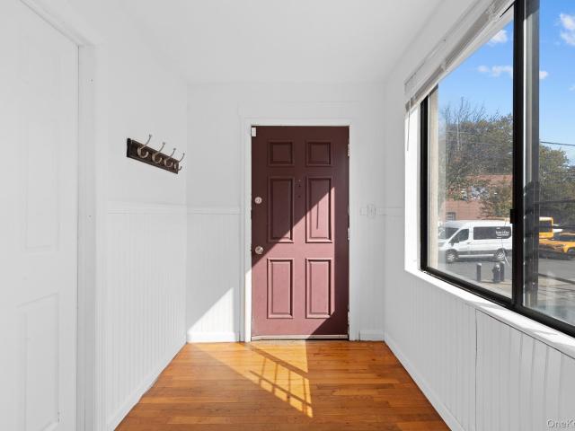 House for sale in The Bronx, Arverne