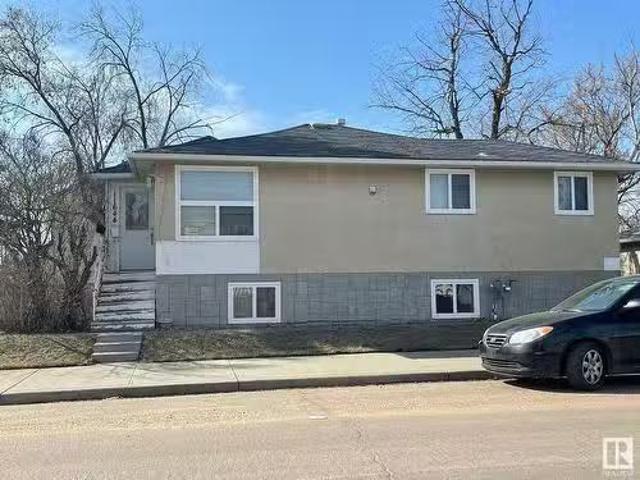 House for sale in Wedgewood, Alberta
