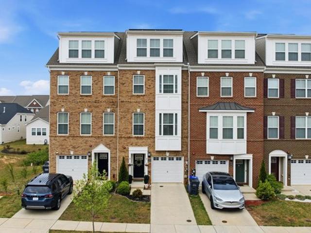 Townhouse for sale in White Plains, Charles County