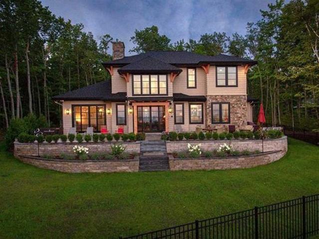 House for sale in Charlevoix, Michigan