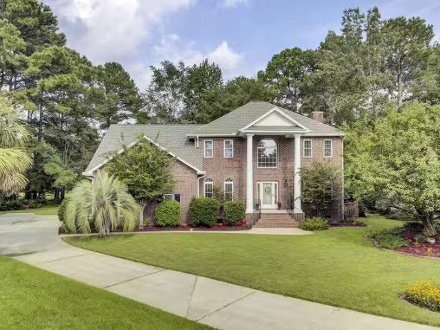House for sale in Summerville