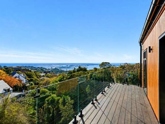 House for sale in Chaslands, Canterbury