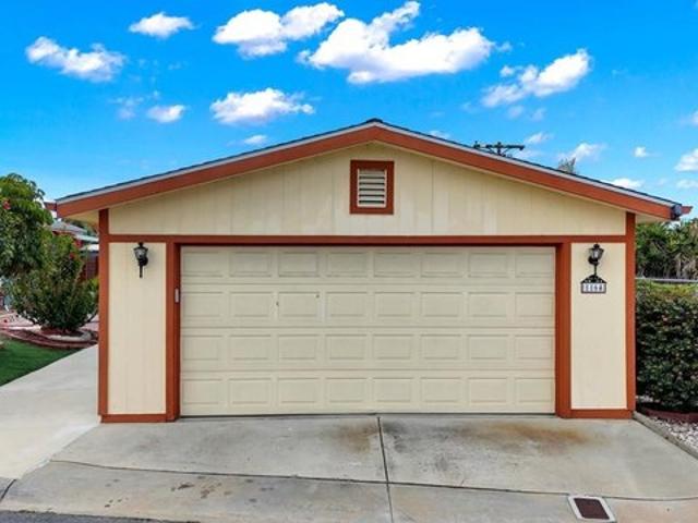 House for sale in Vista, California