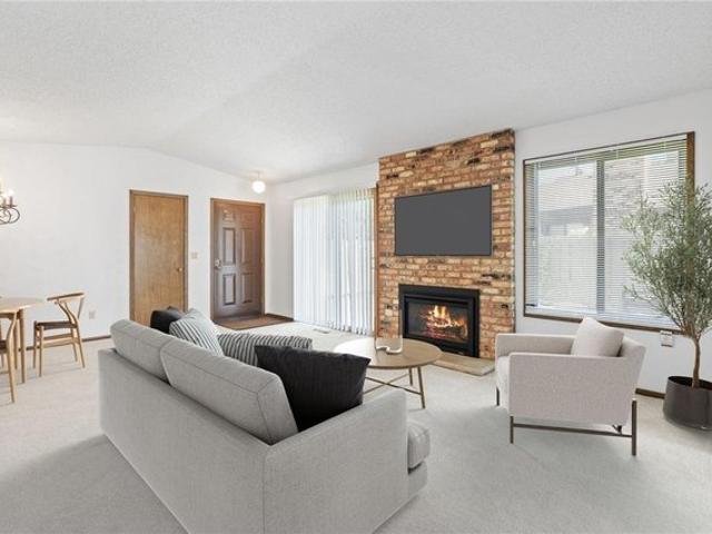 Townhouse for sale in Hennepin, Minnesota