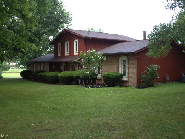 House for sale in Uniontown, Ohio