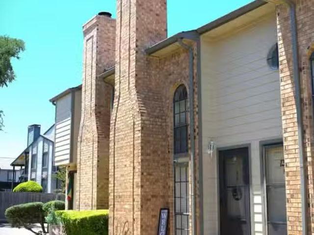 Condo for sale in Dallas Condo for sale in Dallas