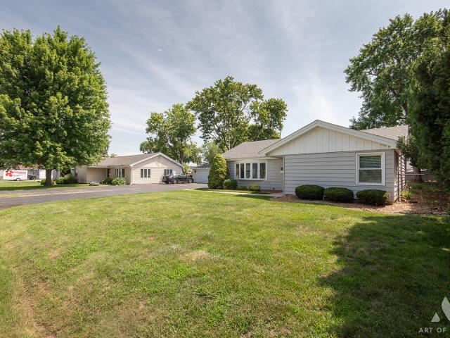 House for sale in Worth, Illinois