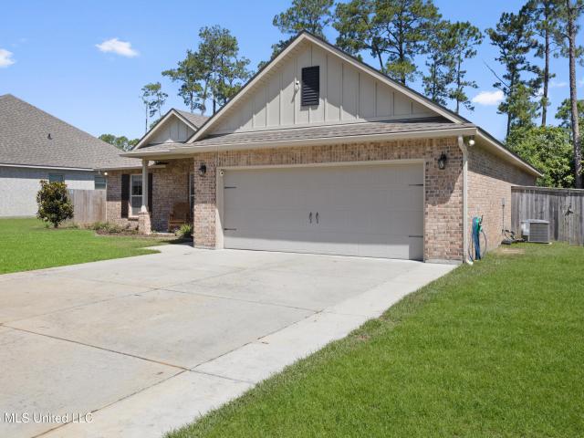 House for sale in Ocean Springs, Mississippi