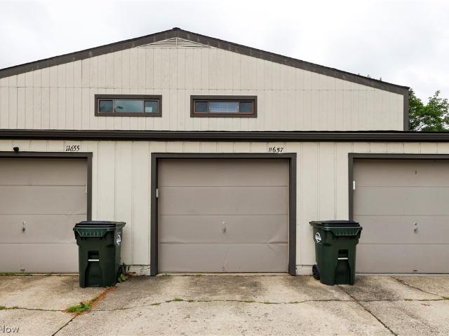 Condo for sale in Hinckley, Ohio