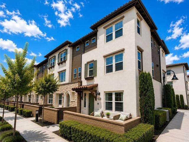 Townhouse for sale in South El Monte, California