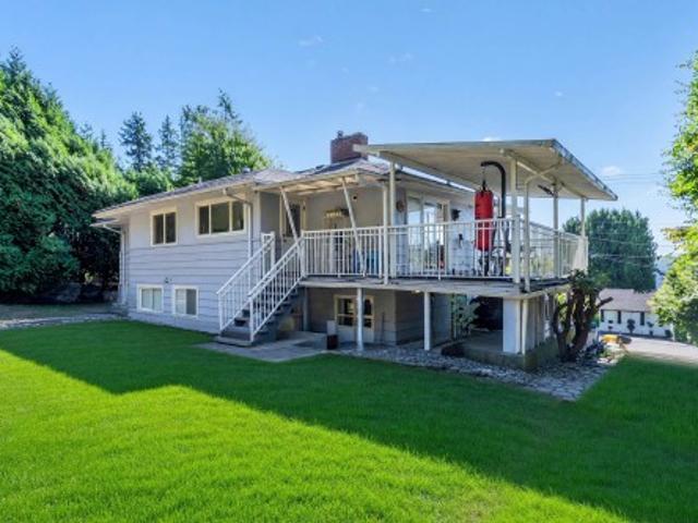 House for sale in Hollyburn, West Vancouver