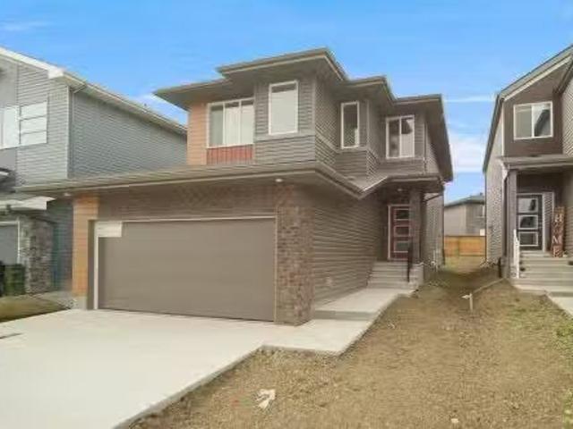 House for sale in Stony Plain, Alberta
