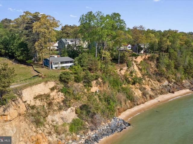 House for sale in Lusby, Maryland