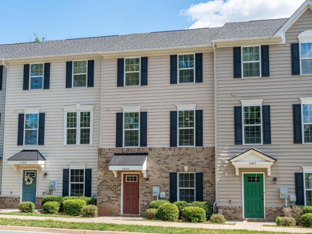 Townhouse for sale in Virginia