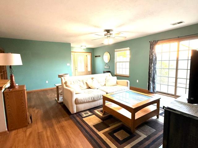 Townhouse for sale in Merrillville, Indiana