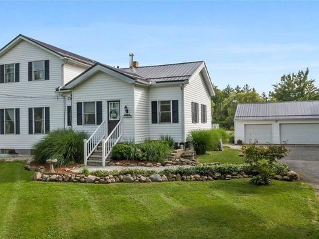 House for sale in Newbury, Geauga County