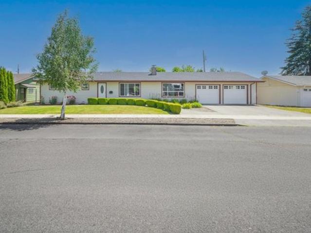 House for sale in Oregonia