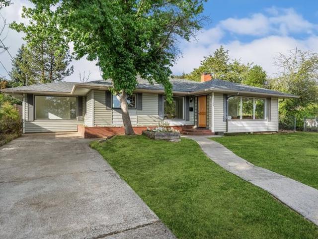 House for sale in Oregonia