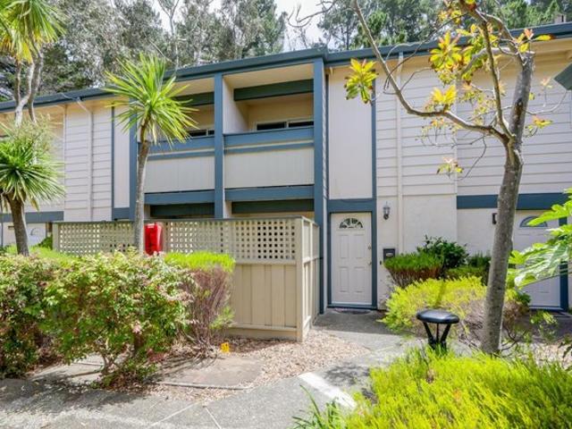 Townhouse for sale in San Mateo, California