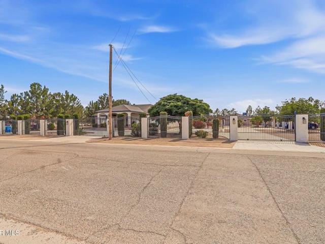 House for sale in Socorro, Texas