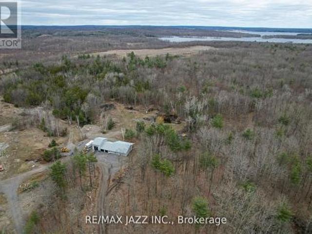 House for sale in Methuen, Ontario