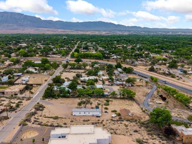 House for sale in Corrales, New Mexico