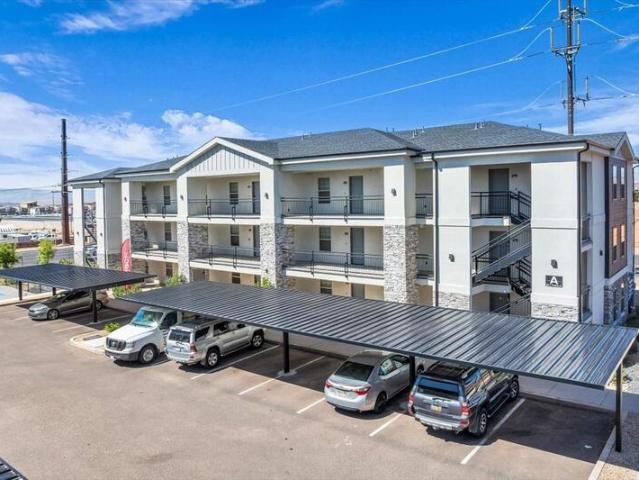 Condo for sale in Washington