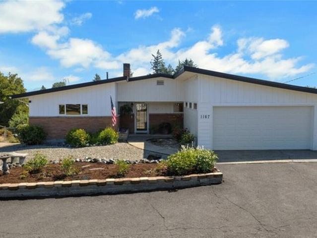 House for sale in Enumclaw, Washington