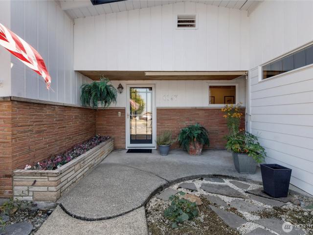 House for sale in Enumclaw, Washington