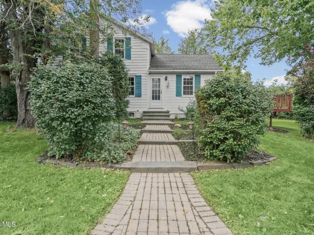 House for sale in Guilderland, New York