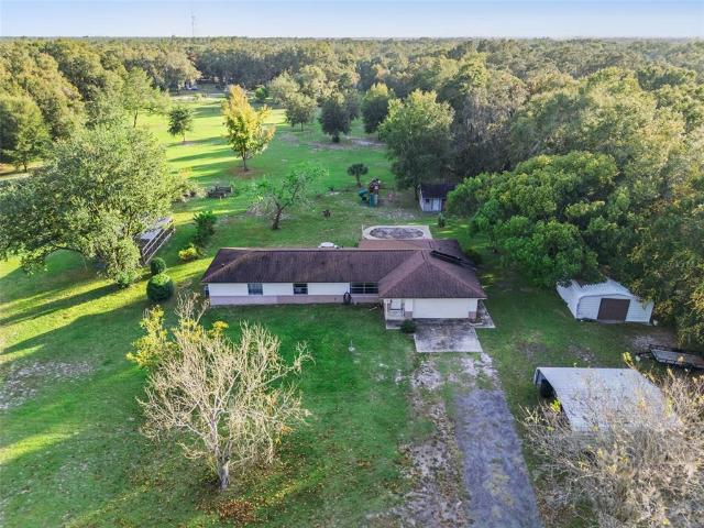 House for sale in De Leon Springs, Florida