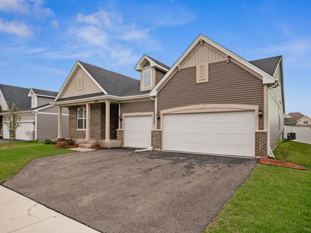 House for sale in South Elgin, Illinois