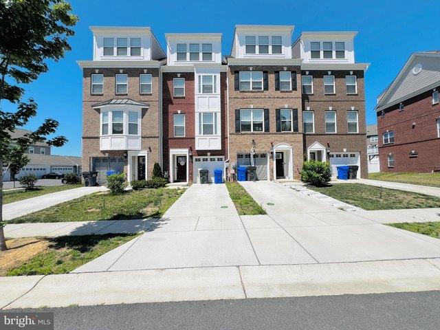 Townhouse for sale in White Plains, Charles County