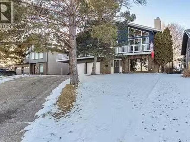 House for sale in Medicine Hat, Alberta
