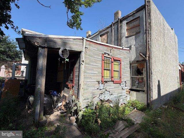 Townhouse for sale in Camden, New Jersey