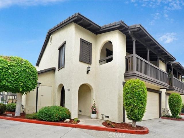 Townhouse for sale in Glendora, California