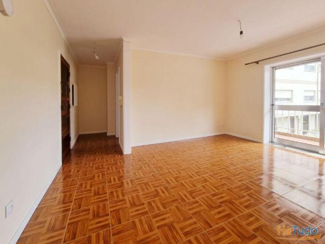 Apartamento venda em Porto