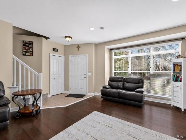 Condo for sale in Utica, Michigan