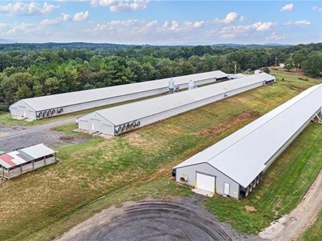 Farm for sale in Ark